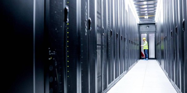 動環監控系統：保障設施運行安全與效率的智能守護者